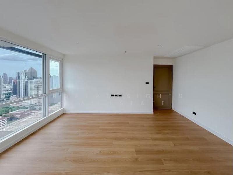 Sukhumvit Suite, Bangkok, 19 Soi Sukhumvit 13, Khlongtoei Nua, Watthana, Bangkok, 4 Bedrooms, 220 sqm, Condo For Sale, by PROPERTYSIGHTS REAL ESTATE, 500583629 - DDproperty.com