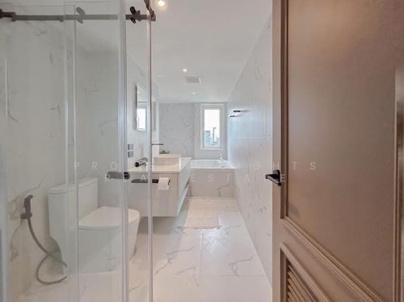 Sukhumvit Suite, Bangkok, 19 Soi Sukhumvit 13, Khlongtoei Nua, Watthana, Bangkok, 4 Bedrooms, 220 sqm, Condo For Sale, by PROPERTYSIGHTS REAL ESTATE, 500583629 - DDproperty.com