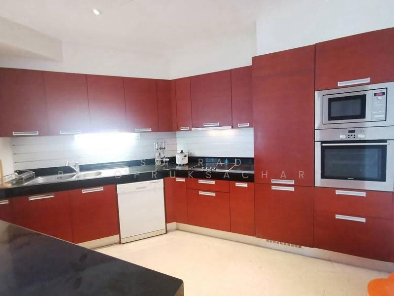 The Infinity, Bangkok, 98 Narathiwatratchanakharin Road, Silom, Bang Rak, Bangkok, 2 Bedrooms, 97 sqm, Condo For Rent, by Somrad Phoopruksachart, 500583660 - DDproperty.com