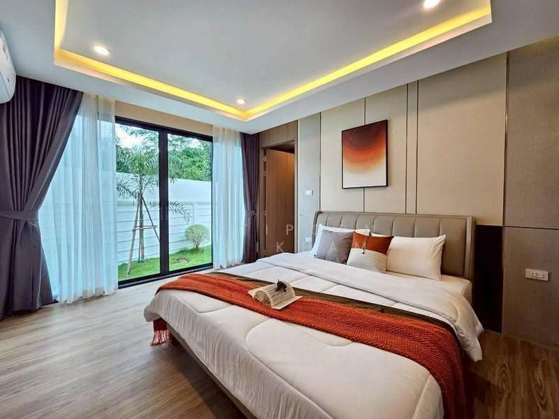 4-BR House, chon-buri, Nong Pru, Bang Lamung (Pattaya), Chon Buri (Pattaya), 4 Bedrooms, 236 sqm, Single Detached House For Sale, by Thitiporn Pawikham, 500583694 - DDproperty.com