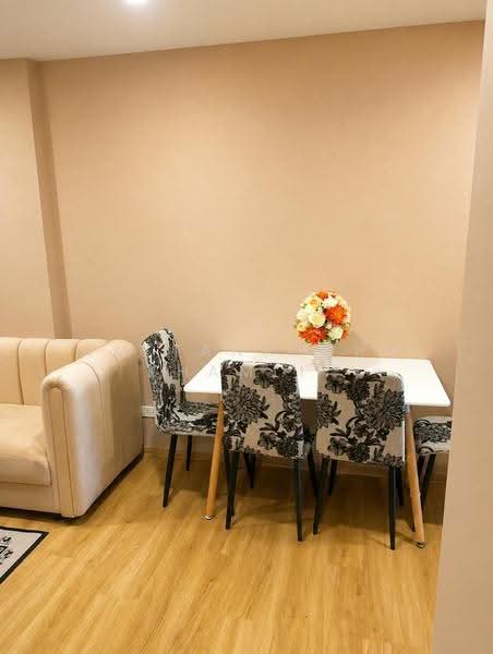 CYBIQ Ratchada 32, Bangkok, Soi Ratchadaphisek 36 Yeak 11, Chan Kasem, Chatuchak, Bangkok, 2 Bedrooms, 45 sqm, Condo For Rent, by Rattanaporn Khamlit, 500583702 - DDproperty.com