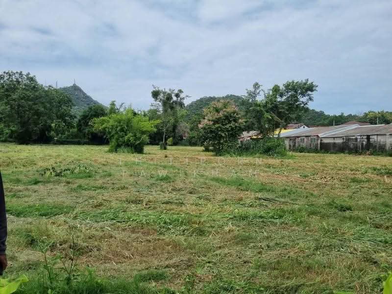 2-BR House, Chon Buri (Pattaya), Bang Phra, Si Racha, Chon Buri (Pattaya), 2 Bedrooms, 93 sqm, Single Detached House For Sale, by Thitiporn Pawikham, 500583712 - DDproperty.com