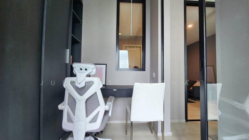 Life Asoke, Bangkok, Asoke-Dindang Road, Bang Kapi, Huai Khwang, Bangkok, 1 Bedroom, 35 sqm, Condo For Rent, by Jurarat Srichat, 500583886 - DDproperty.com