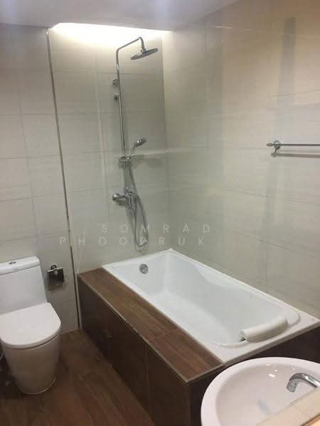 Siri At Sukhumvit, Bangkok, 902 Sukhumvit Road, Phra Kanong, Khlong Toei, Bangkok, 1 Bedroom, 52 sqm, Condo For Rent, by Somrad Phoopruksachart, 500583887 - DDproperty.com