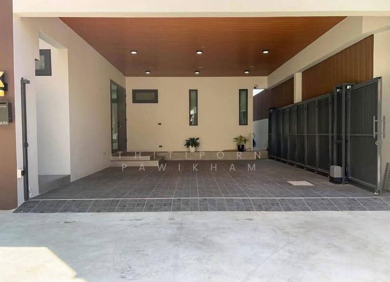 3-BR Villa, chon-buri, Nong Pru, Bang Lamung (Pattaya), Chon Buri (Pattaya), 3 Bedrooms, 210 sqm, Villa For Sale, by Thitiporn Pawikham, 500583897 - DDproperty.com