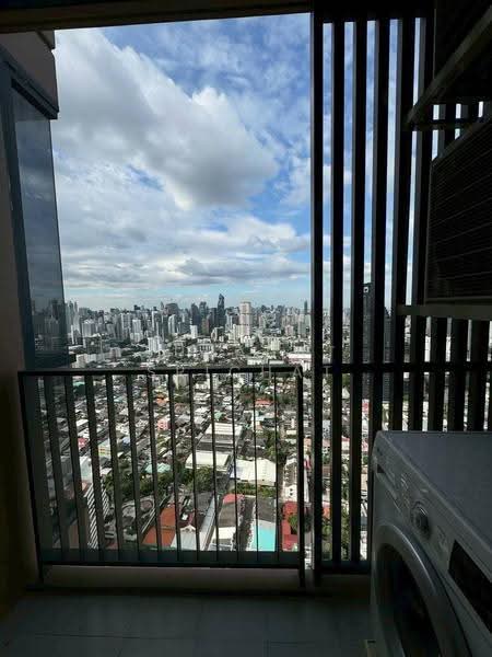 Oka Haus Sukhumvit 36 : โอกะ เฮ้าส์ สุขุมวิท 36, กรุงเทพ, 3399 ถนนพระรามที่ ๔, คลองตัน, คลองเตย, กรุงเทพ, 35 ตร.ม., คอนโด ให้เช่า, โดย Jurarat Srichat, 500583906 - DDproperty.com