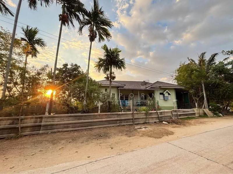2-BR House, Chon Buri (Pattaya), Nong - Kham, Si Racha, Chon Buri (Pattaya), 2 Bedrooms, 141 sqm, Single Detached House For Sale, by Thitiporn Pawikham, 500583910 - DDproperty.com