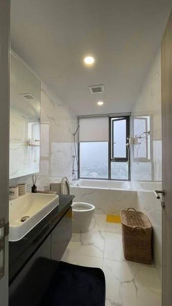 Cloud Thonglor-Phetchaburi, Bangkok, 1986 New Petchaburi Road, Bang Kapi, Huai Khwang, Bangkok, 1 Bedroom, 38 sqm, Condo For Rent, by Sarena Choengsamor, 500583962 - DDproperty.com