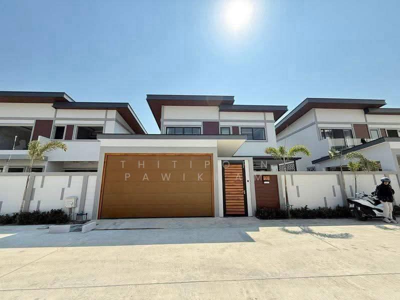 Zensiri Midtown Villas : เซนสิริ มิดทาวน์ วิลล่า, ชลบุรี, Soi 22 Chalemphrakiat, หนองปรือ, บางละมุง, ชลบุรี, 190 ตร.ม., บ้านเดี่ยว ขาย, โดย Thitiporn Pawikham, 500583994 - DDproperty.com