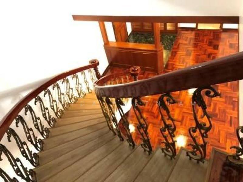 Asa Garden, Bangkok, 46-48 Soi Sukhumvit 24, Khong Tan, Khlong Toei, Bangkok, 3 Bedrooms, 300 sqm, Apartment For Rent, by Farida Phetnuam, 500584071 - DDproperty.com