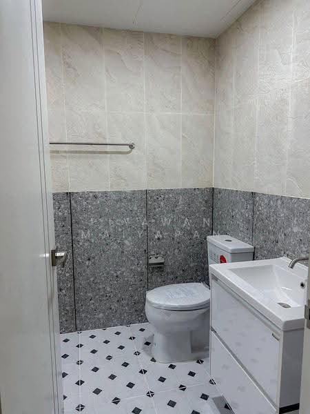 Pathumwan Resort, Bangkok, Phayathai Road, Thanon Phaya Thai, Ratchathewi, Bangkok, 2 Bedrooms, 60 sqm, Condo For Sale, by Piyawan Maiyapan, 500584164 - DDproperty.com