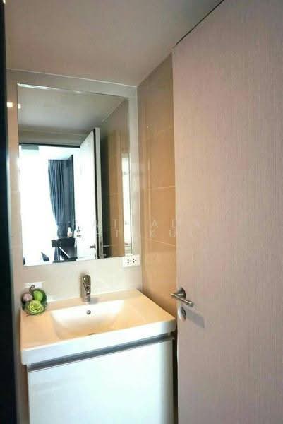 Focus Ploenchit, Bangkok, Soi Sukhumvit 2, Khlong Toei, Khlong Toei, Bangkok, 1 Bedroom, 35 sqm, Condo For Sale, by Pattada Letikul, 500584188 - DDproperty.com