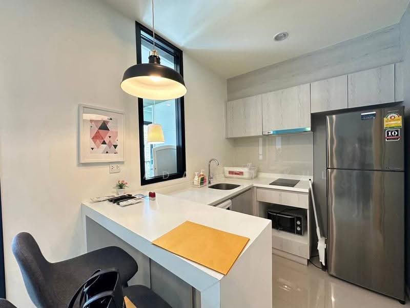Life Asoke, Bangkok, Asoke-Dindang Road, Bang Kapi, Huai Khwang, Bangkok, 1 Bedroom, 35 sqm, Condo For Rent, by Pattada Letikul, 500584219 - DDproperty.com