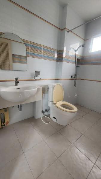 2-Story Detached House for Rent (Pet-Friendly) – Sukhumvit Area, Near BTS Phrom Phong (SPSAD4187), bangkok, Khlong Tan Nua, Watthana, Bangkok, 2 Bedrooms, 250 sqm, Single Detached House For Rent, by Agent Pla, 500584336 - DDproperty.com