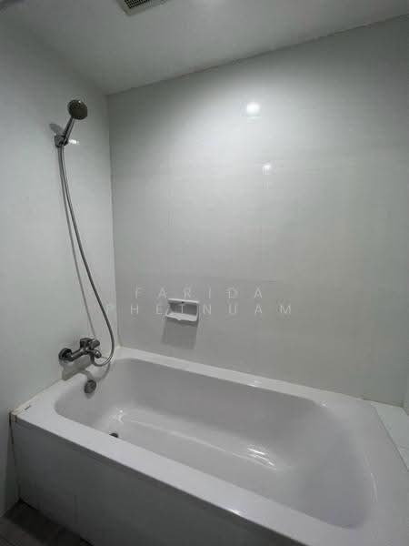 Acadamia Grand Tower, Bangkok, Soi Sukhumvit 43, Khlong Tan Nua, Watthana, Bangkok, 2 Bedrooms, 92 sqm, Condo For Rent, by Farida Phetnuam, 500584374 - DDproperty.com