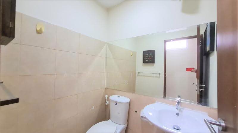 The Heritage Condominium, Bangkok, Soi Sukhumvit 8, Khlong Toei, Khlong Toei, Bangkok, 2 Bedrooms, 150 sqm, Condo For Rent, by Hathaichanok Saenset, 500584390 - DDproperty.com