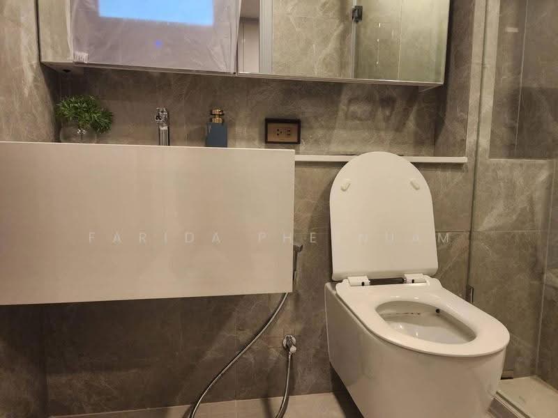 SOHO Bangkok Ratchada, Bangkok, 74 Pracha Rat Bamphen Rd, Huai Khwang, Bangkok, 1 Bedroom, 26 sqm, Condo For Rent, by Farida Phetnuam, 500584403 - DDproperty.com