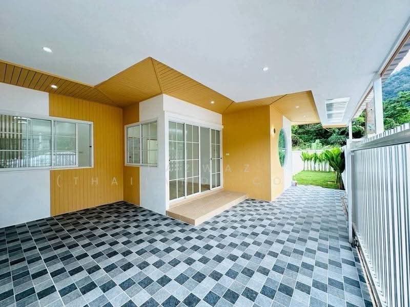 3BR Pool House Ratsada Phuket | Pet-Friendly Near Town ฿65K/Month, Phuket, Ratsada, Muang Phuket, Phuket, 3 Bedrooms, 176 sqm, Single Detached House For Rent, by Fazwaz (Thailand) Co., Ltd., 500584458 - DDproperty.com