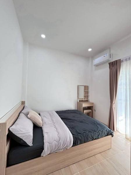 3BR Pool House Ratsada Phuket | Pet-Friendly Near Town ฿65K/Month, Phuket, Ratsada, Muang Phuket, Phuket, 3 Bedrooms, 176 sqm, Single Detached House For Rent, by Fazwaz (Thailand) Co., Ltd., 500584458 - DDproperty.com