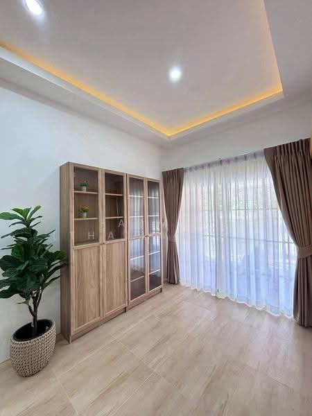 3BR Pool House Ratsada Phuket | Pet-Friendly Near Town ฿65K/Month, Phuket, Ratsada, Muang Phuket, Phuket, 3 Bedrooms, 176 sqm, Single Detached House For Rent, by Fazwaz (Thailand) Co., Ltd., 500584458 - DDproperty.com