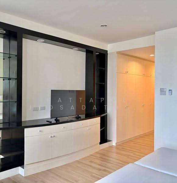 River House Condominium : ริเวอร์ เฮ้าส์ คอนโดมิเนียม, กรุงเทพ, 764 ถนนลาดหญ้า, คลองสาน, กรุงเทพ, 220 ตร.ม., คอนโด ให้เช่า, โดย Nattapol Jedsadathitikul, 500584459 - DDproperty.com