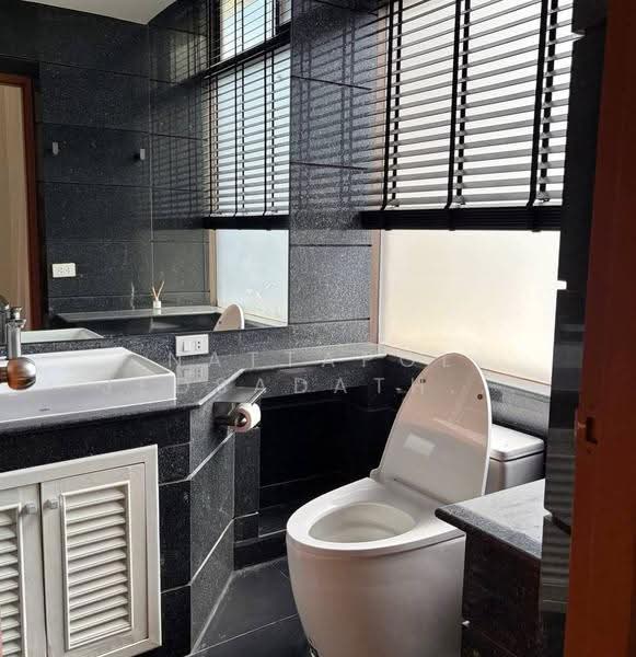 River House Condominium : ริเวอร์ เฮ้าส์ คอนโดมิเนียม, กรุงเทพ, 764 ถนนลาดหญ้า, คลองสาน, กรุงเทพ, 220 ตร.ม., คอนโด ให้เช่า, โดย Nattapol Jedsadathitikul, 500584459 - DDproperty.com
