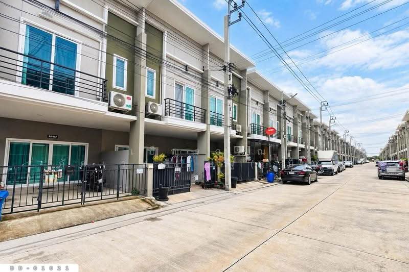 PATAGONIA Ramintra - Nimitmai, bangkok, 255 Nimit Mai Road, Sai Kong Din, Khlong Sam Wa, Bangkok, 3 Bedrooms, 110 sqm, Townhouse For Sale, by Benchawarin Pakkawetppisit, 500584519 - DDproperty.com