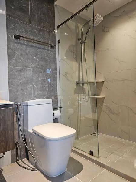 Lloyd Soonvijai-Thonglor, bangkok, Soi Phetchaburi 47, Phetchaburi Road, Bang Kapi, Huai Khwang, Bangkok, 1 Bedroom, 28 sqm, Condo For Rent, by Sannop Phongpraphan, 500584687 - DDproperty.com
