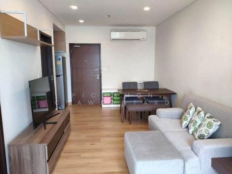 Le Luk Condominium, Bangkok, 1599 291 Sukhumvit Rd, Phra Kanong Nua, Watthana, Bangkok, 1 Bedroom, 50 sqm, Condo For Rent, by Pichamon Chawbantard, 500584712 - DDproperty.com
