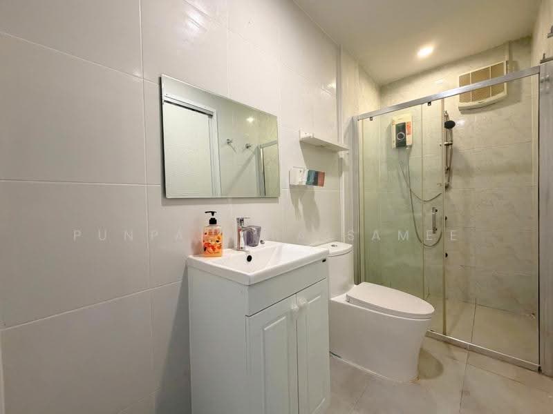 ทาวน์เฮ้าส์ 3 ชั้น ประชาราษฎร์บำเพ็ญ 26, bangkok, Samsen Nok, Huai Khwang, Bangkok, 4 Bedrooms, 170 sqm, Townhouse For Sale, by Punpapa Rassamee, 500584742 - DDproperty.com