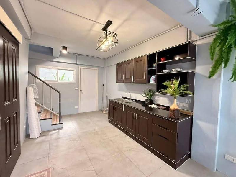 2-BR Semi-detached House, bangkok, Bang Wa, Phasi Charoen, Bangkok, 2 Bedrooms, 180 sqm, Semi-Detached House (Twin House) For Sale, by Suchada Yodyiem, 500585092 - DDproperty.com