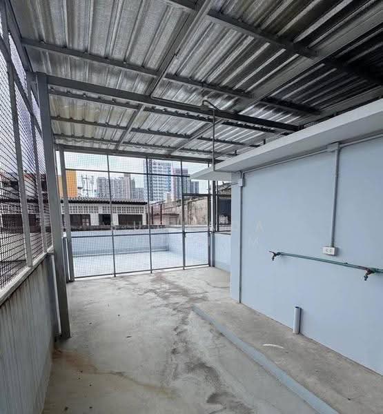 2-BR Semi-detached House, bangkok, Bang Wa, Phasi Charoen, Bangkok, 2 Bedrooms, 180 sqm, Semi-Detached House (Twin House) For Sale, by Suchada Yodyiem, 500585092 - DDproperty.com