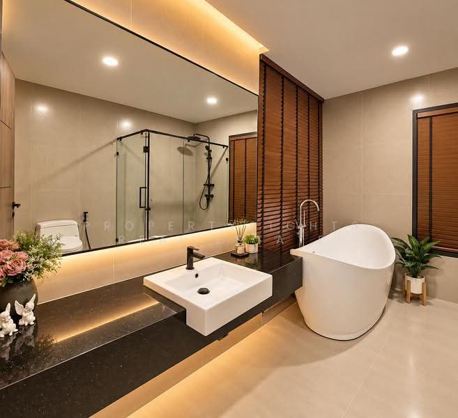 House with Swimming Pool BTS Bang Chak 3 bed / 4 bath, Bangkok, Bang Chak, Phra Khanong, Bangkok, 3 Bedrooms, 168 sqm, Single Detached House For Rent, by PROPERTYSIGHTS REAL ESTATE, 500585136 - DDproperty.com