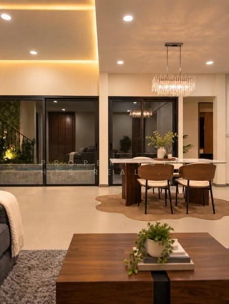 House with Swimming Pool BTS Bang Chak 3 bed / 4 bath, Bangkok, Bang Chak, Phra Khanong, Bangkok, 3 Bedrooms, 168 sqm, Single Detached House For Rent, by PROPERTYSIGHTS REAL ESTATE, 500585136 - DDproperty.com