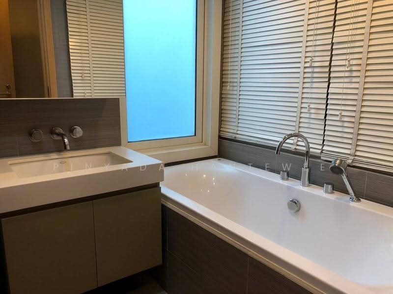 Siri At Sukhumvit, bangkok, 902 Sukhumvit Road, Phra Kanong, Khlong Toei, Bangkok, 2 Bedrooms, 74 sqm, Condo For Rent, by Pinyada Hantewee, 500585238 - DDproperty.com