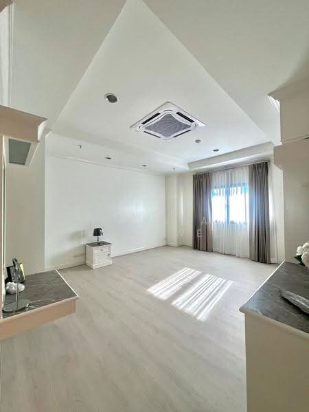 G.P. Grande Tower, bangkok, 55 Sukhumvit 23, Khlongtoei Nua, Watthana, Bangkok, 4 Bedrooms, 400 sqm, Apartment For Rent, by Pinyada Hantewee, 500585323 - DDproperty.com