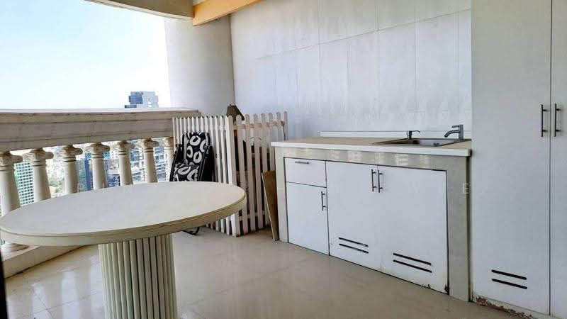 State Tower, bangkok, 1055 Silom Road, Silom, Bang Rak, Bangkok, 1 Bedroom, 95 sqm, Condo For Sale, by Pinyada Hantewee, 500585394 - DDproperty.com