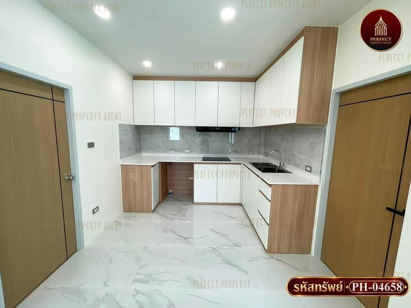 ลาดพร้าว 87, bangkok, Khlong Chaokhun Sing, Wang Thonglang, Bangkok, 5 Bedrooms, 250 sqm, Single Detached House For Sale, by ปภัชญา ธนัตถ์ภรณ์, 500585432 - DDproperty.com