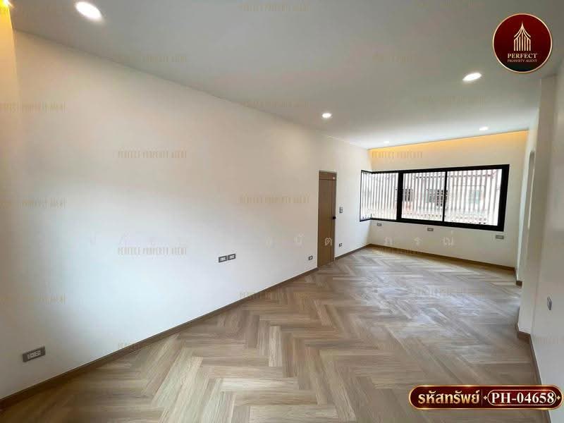 ลาดพร้าว 87, bangkok, Khlong Chaokhun Sing, Wang Thonglang, Bangkok, 5 Bedrooms, 250 sqm, Single Detached House For Sale, by ปภัชญา ธนัตถ์ภรณ์, 500585432 - DDproperty.com