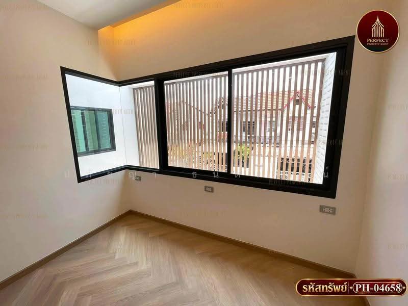 ลาดพร้าว 87, bangkok, Khlong Chaokhun Sing, Wang Thonglang, Bangkok, 5 Bedrooms, 250 sqm, Single Detached House For Sale, by ปภัชญา ธนัตถ์ภรณ์, 500585432 - DDproperty.com