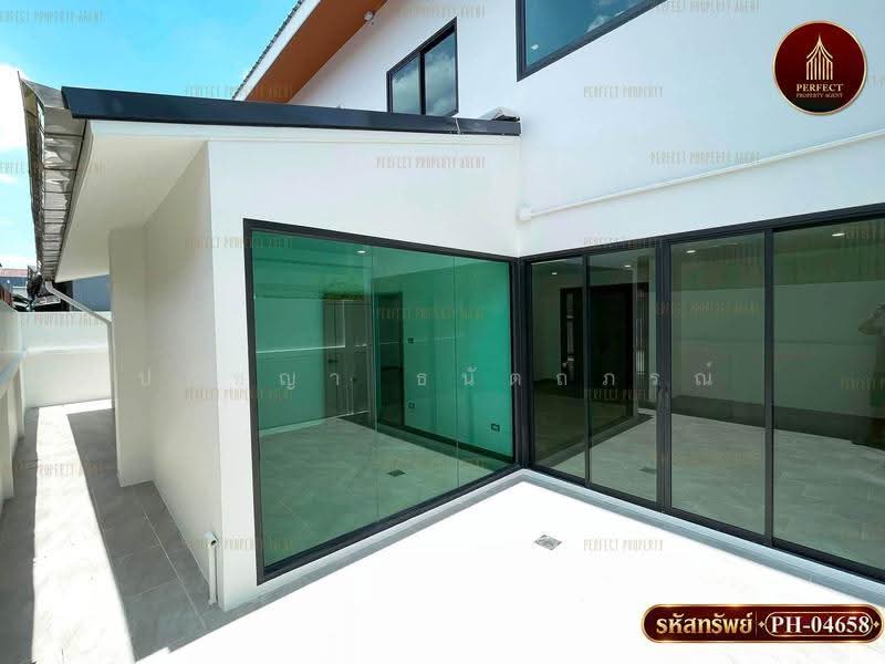 ลาดพร้าว 87, bangkok, Khlong Chaokhun Sing, Wang Thonglang, Bangkok, 5 Bedrooms, 250 sqm, Single Detached House For Sale, by ปภัชญา ธนัตถ์ภรณ์, 500585432 - DDproperty.com