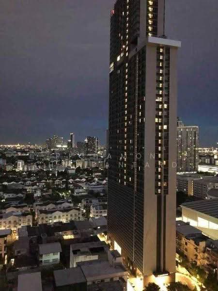 The Base Sukhumvit 77, Bangkok, 289 Sukhumvit 77 Road, Phra Kanong Nua, Watthana, Bangkok, 1 Bedroom, 30 sqm, Condo For Rent, by Pichamon Chawbantard, 500585571 - DDproperty.com