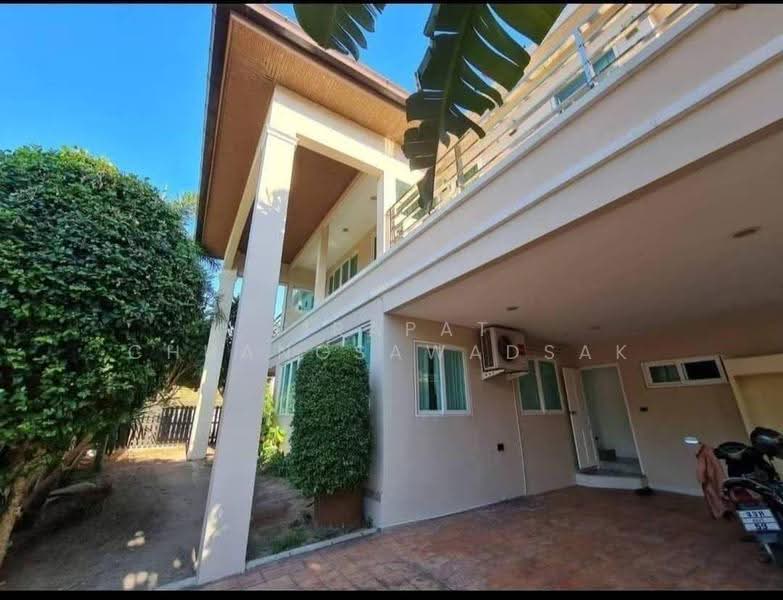 4-BR House, chon-buri, Nong Pru, Bang Lamung (Pattaya), Chon Buri (Pattaya), 4 Bedrooms, 250 sqm, Single Detached House For Rent, by Jirapat Chuangsawadsak, 500585683 - DDproperty.com