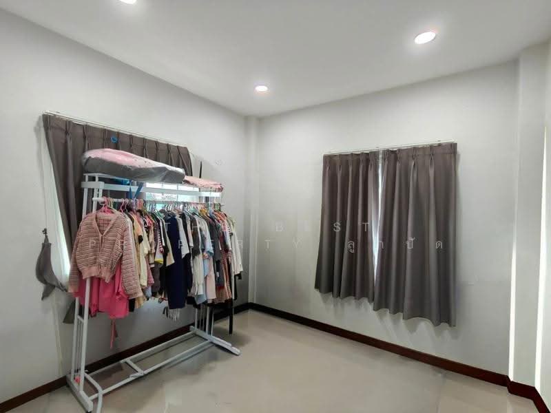 เปี่ยมสุข นครสวรรค์, Nakhon Sawan, Kriang Krai, Muang Nakhon Sawan, Nakhon Sawan, 3 Bedrooms, 150 sqm, Single Detached House For Sale, by The Best Property ลูกปัด, 500585736 - DDproperty.com