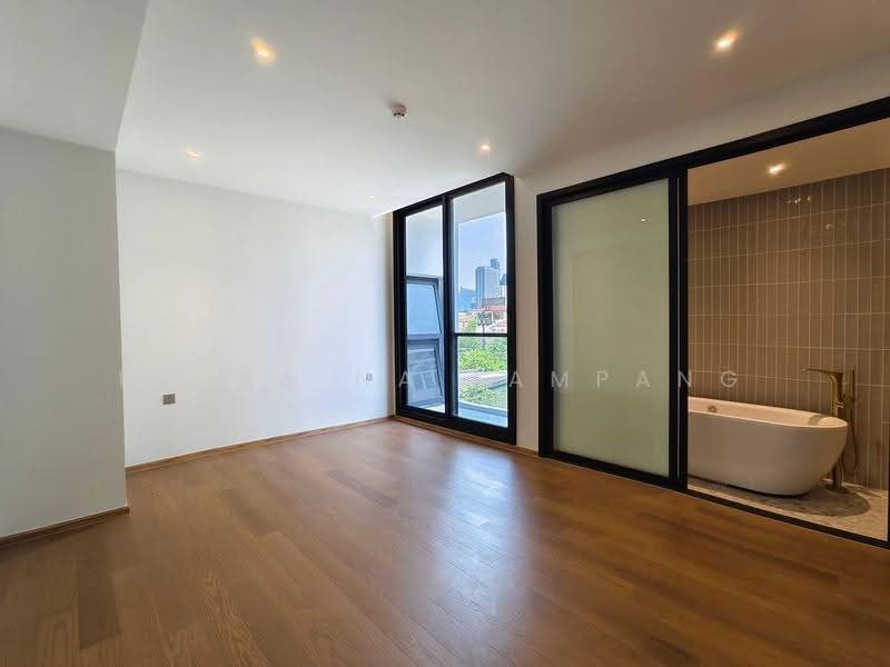 Via 34, bangkok, 15 Soi Sukhumvit 34, Khong Tan, Khlong Toei, Bangkok, 2 Bedrooms, 87 sqm, Condo For Sale, by Nicha Na Lampang, 500585738 - DDproperty.com