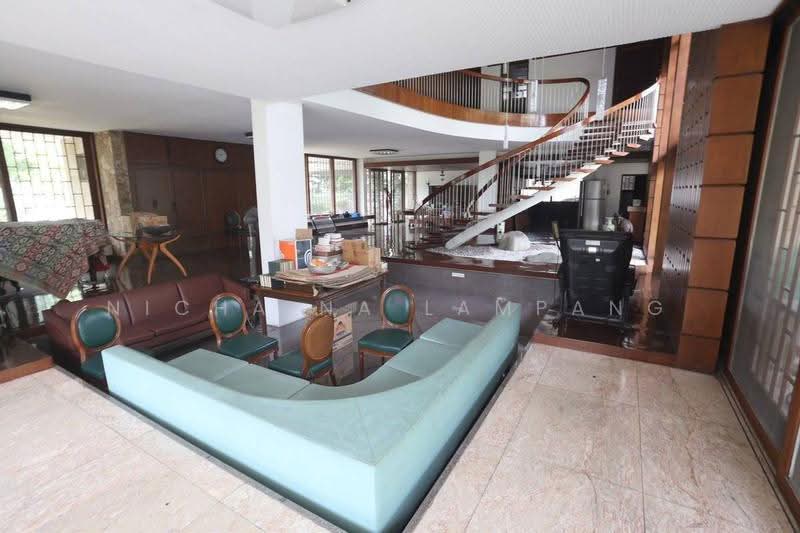 4-BR House, bangkok, Khlong Tan Nua, Watthana, Bangkok, 4 Bedrooms, 2,376 sqm, Single Detached House For Sale, by Nicha Na Lampang, 500585747 - DDproperty.com