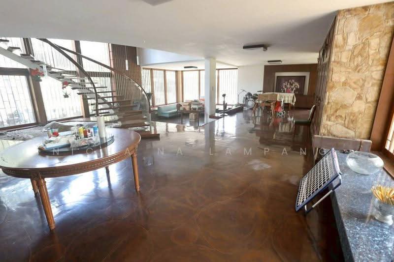 4-BR House, bangkok, Khlong Tan Nua, Watthana, Bangkok, 4 Bedrooms, 2,376 sqm, Single Detached House For Sale, by Nicha Na Lampang, 500585747 - DDproperty.com