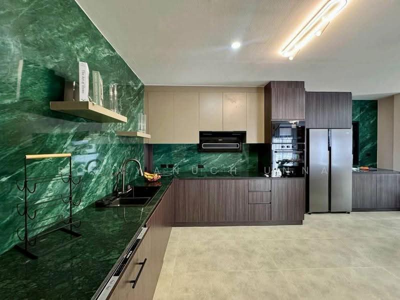 5-BR Villa, chon-buri, Nong Pru, Bang Lamung (Pattaya), Chon Buri (Pattaya), 5 Bedrooms, 280 sqm, Villa For Sale, by Boonyanuch Unna, 500585785 - DDproperty.com