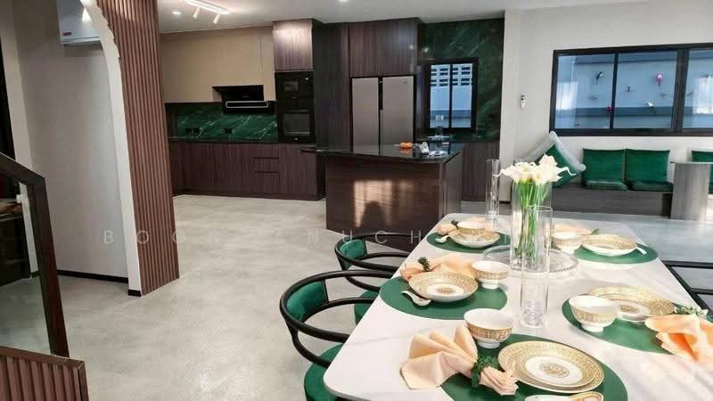 5-BR Villa, chon-buri, Nong Pru, Bang Lamung (Pattaya), Chon Buri (Pattaya), 5 Bedrooms, 280 sqm, Villa For Sale, by Boonyanuch Unna, 500585785 - DDproperty.com