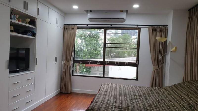 Baan Ploenchit, bangkok, Soi Ruamrudee 2 Ploenchit Road, Lumphini, Pathum Wan, Bangkok, 2 Bedrooms, 100 sqm, Condo For Sale, by Preeyapohn Jatuchai, 500585828 - DDproperty.com